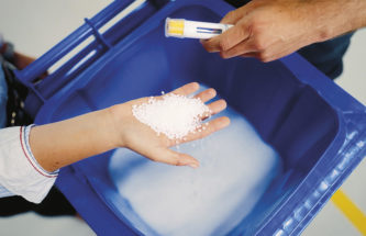 BIO-BASED PLASTICS IN DRUG DELIVERY: FROM MATERIAL EQUIVALENCE TO SYSTEMIC DECARBONISATION
